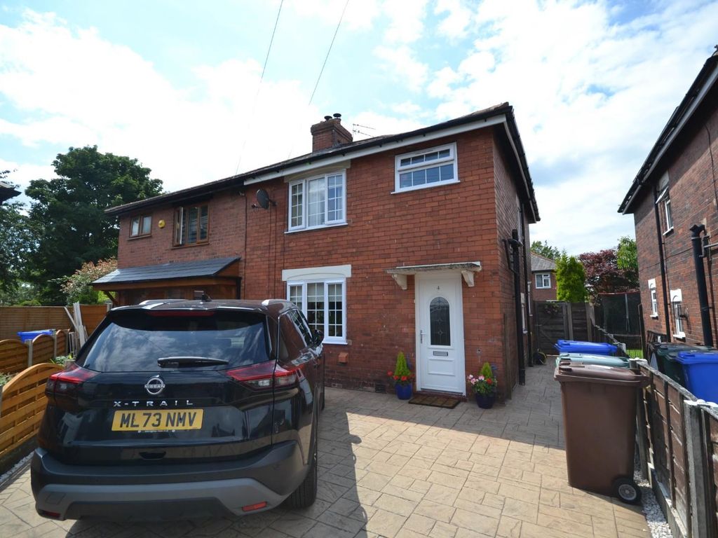 3 bed semidetached house for sale in Clyde Terrace, Radcliffe