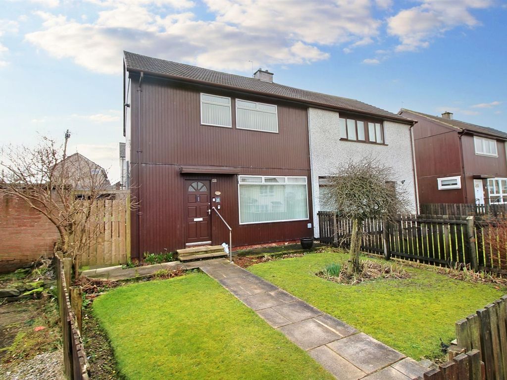 3 bed semidetached house for sale in Chestnut Avenue, Whitburn