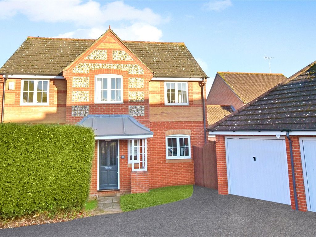 4 bed detached house for sale in Cowslip Crescent, Thatcham RG18 Zoopla