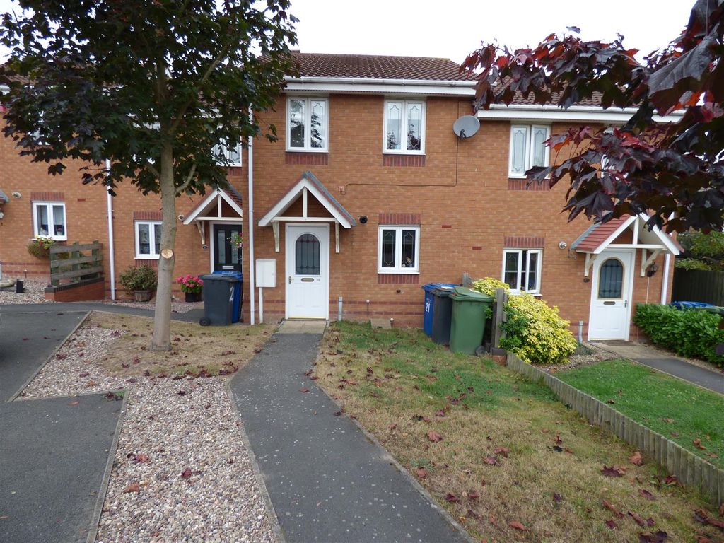 2 bed terraced house to rent in Grazier Avenue, Two Gates, Tamworth B77