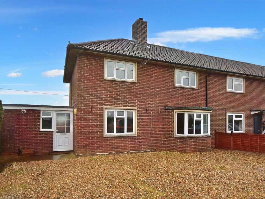 3 bed semidetached house to rent in Tanis, Rowde, Devizes, Wiltshire
