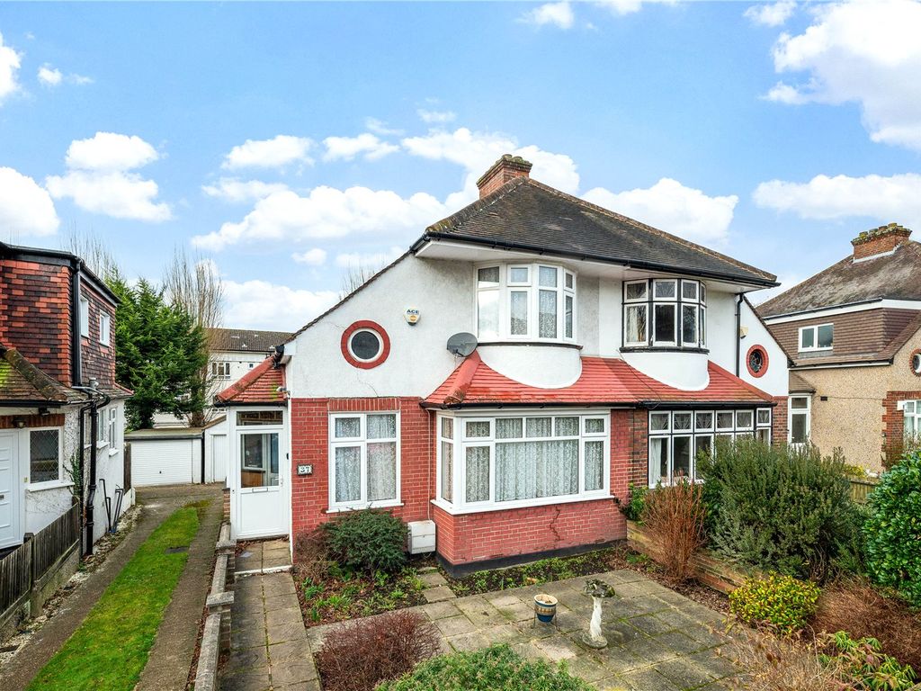 3 bed semidetached house for sale in Widmore Lodge Road, Bromley BR1