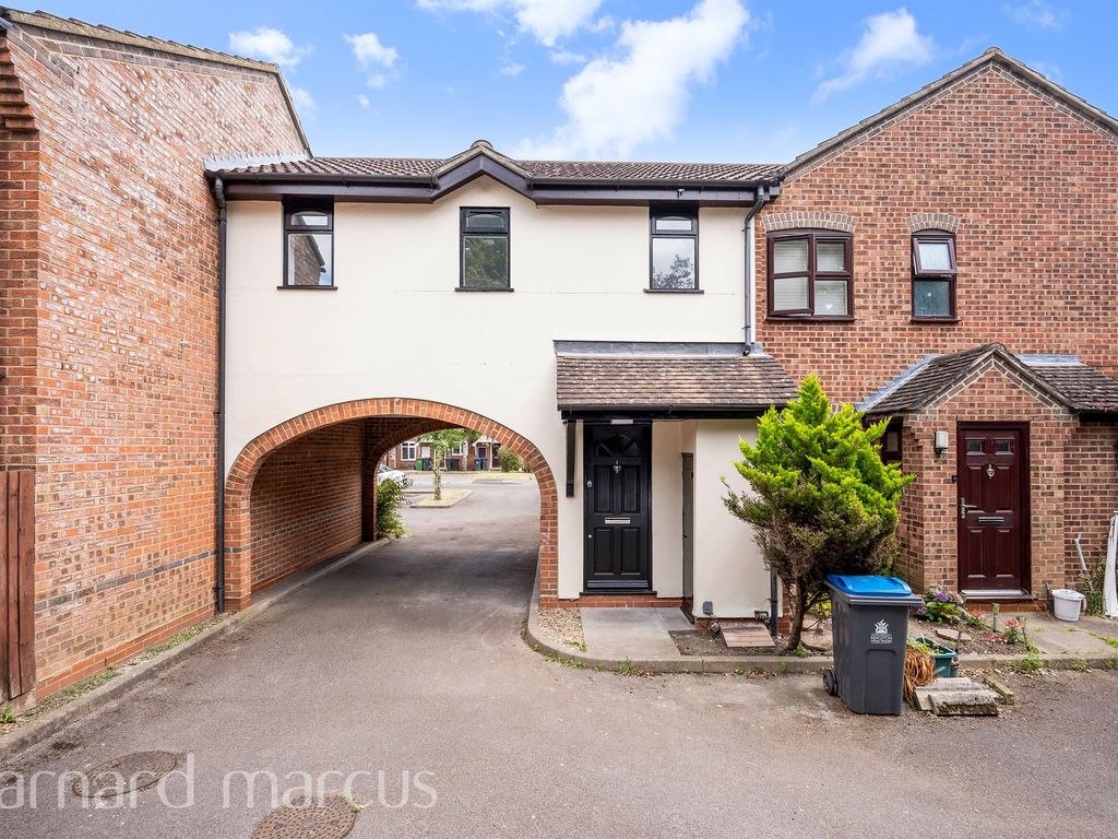 Studio for sale in Springfield Place, New Malden KT3, £200,000 Zoopla