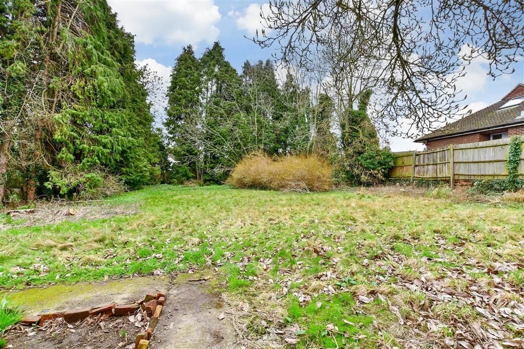 4 bed detached house for sale in Fauchons Lane, Bearsted, Maidstone, Kent ME14, £800,000 Zoopla