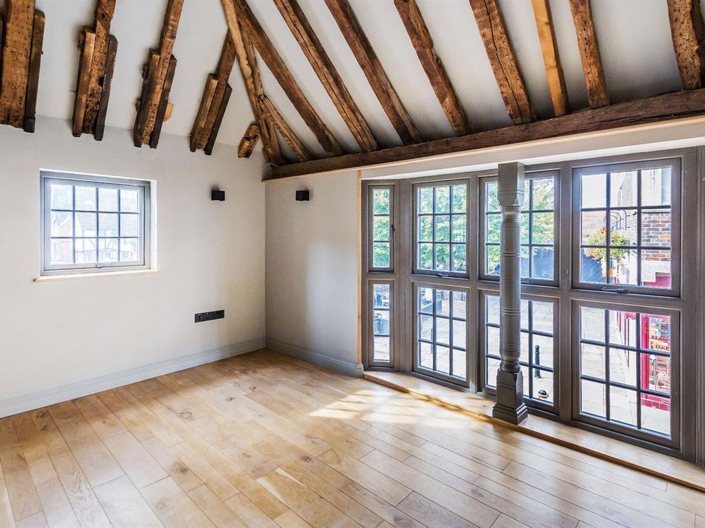 1 bed flat to rent in High Street, Edenbridge TN8, £1,150 pcm Zoopla