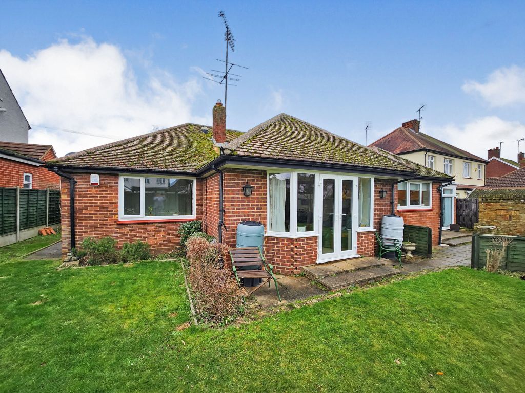 4 bed detached bungalow for sale in Fourth Avenue, Broomfield