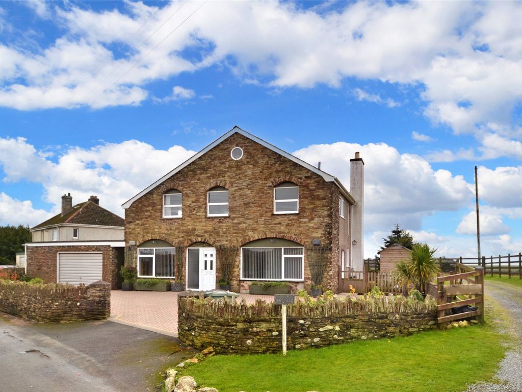 6 bed detached house for sale in Bucklawren Road, No Mans Land, Looe, Cornwall PL13, £600,000