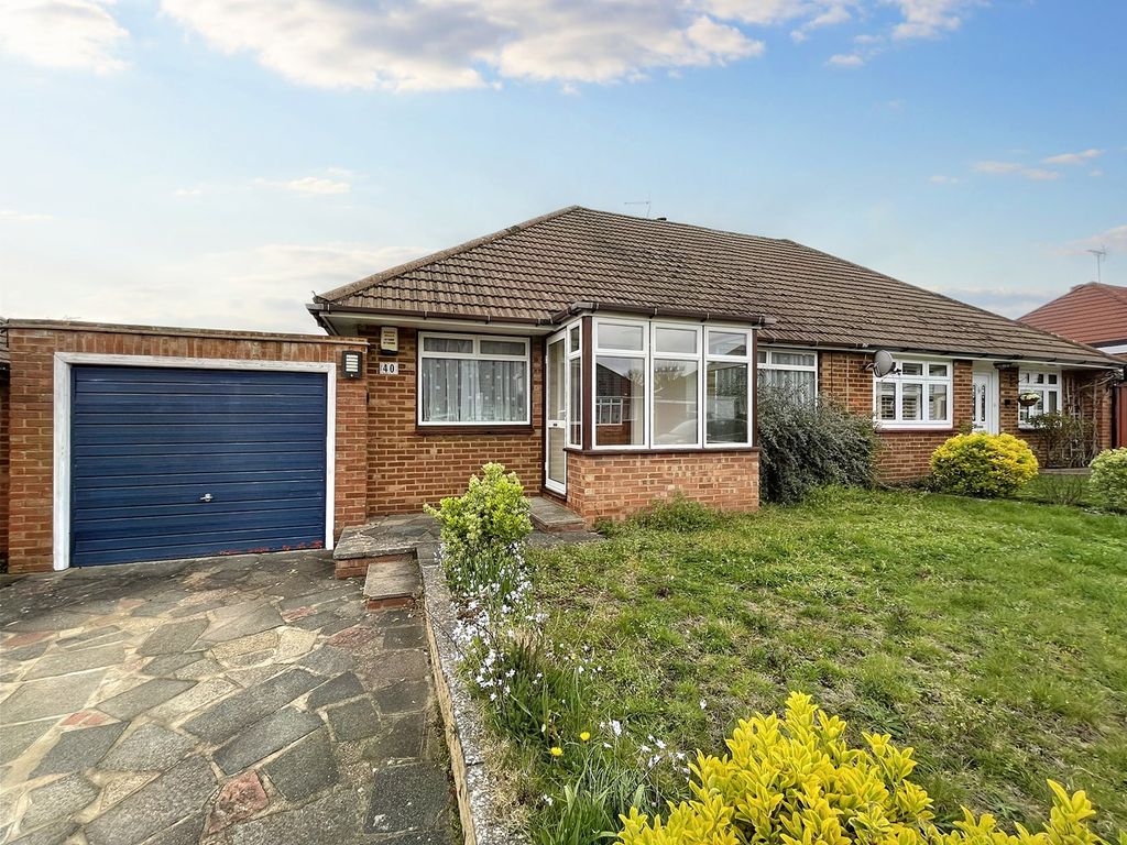 2 bed bungalow for sale in Derwent Drive, Petts Wood, Orpington BR5