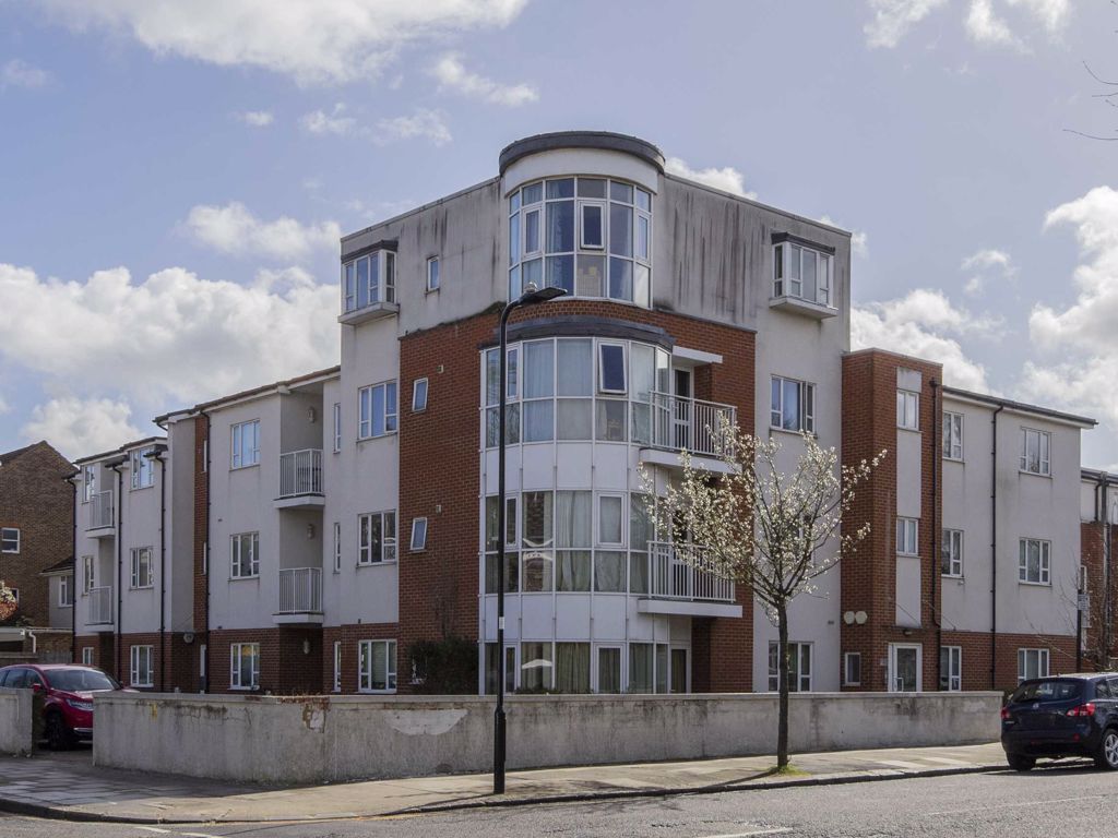 3 bed flat for sale in Hillcrest Road, London W5 Zoopla