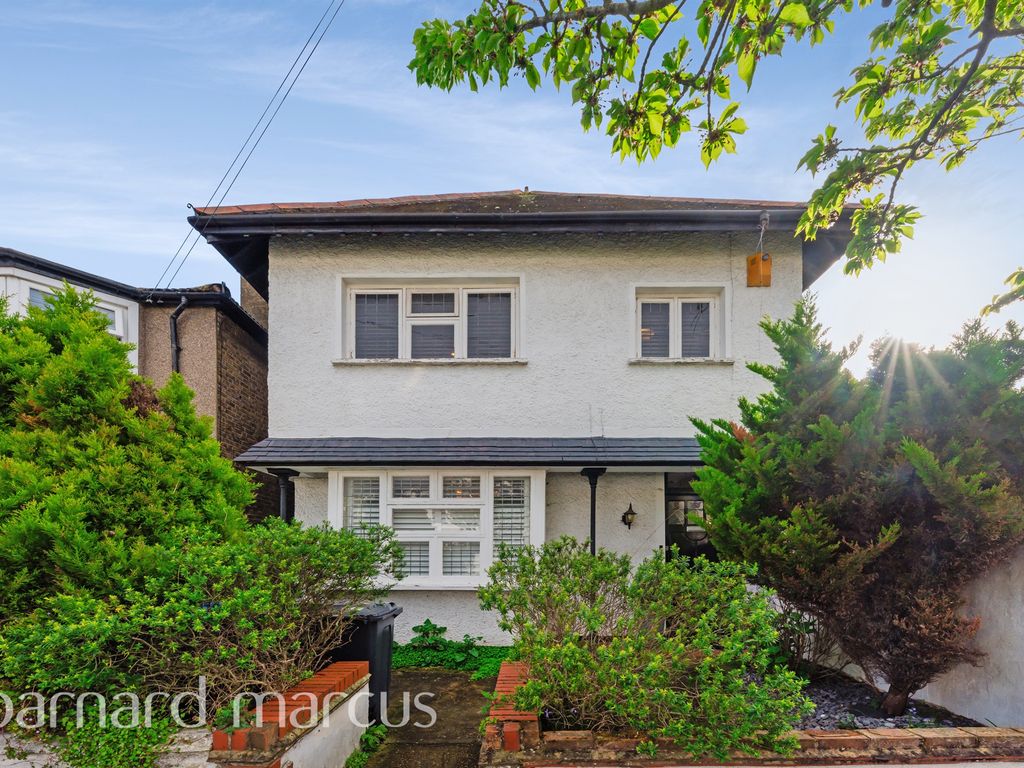 3 bed detached house for sale in Beech Road, London SW16, £675,000 Zoopla