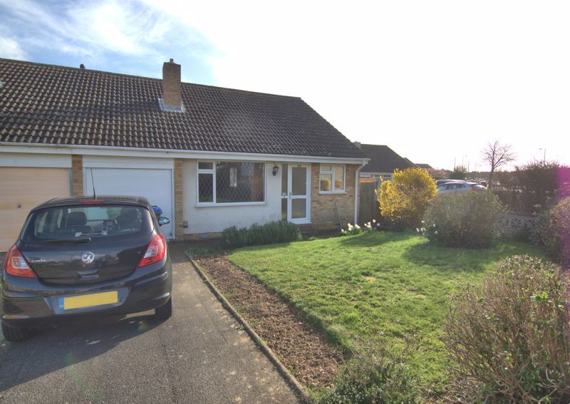 3 bed semidetached bungalow for sale in Longmynd Drive, Fareham PO14