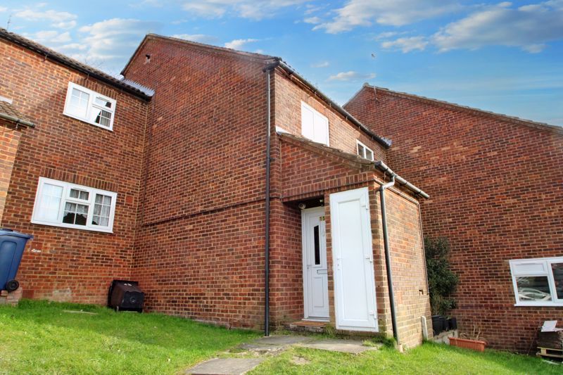 3 bed terraced house for sale in Cumbrian Way, High HP13 Zoopla