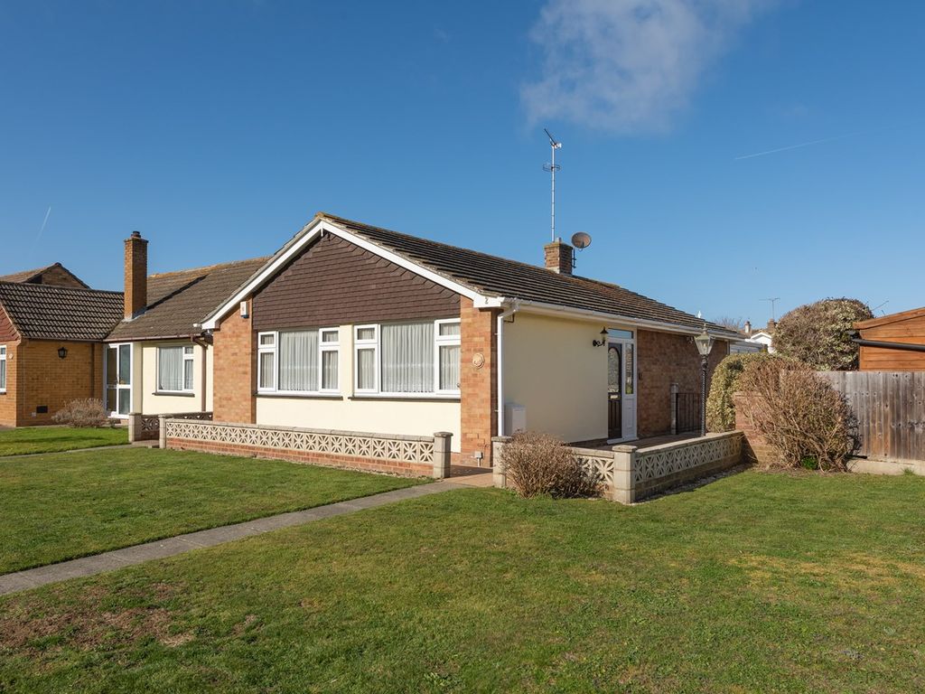 2 bed detached bungalow for sale in Cherry Gardens, Herne Bay CT6 Zoopla