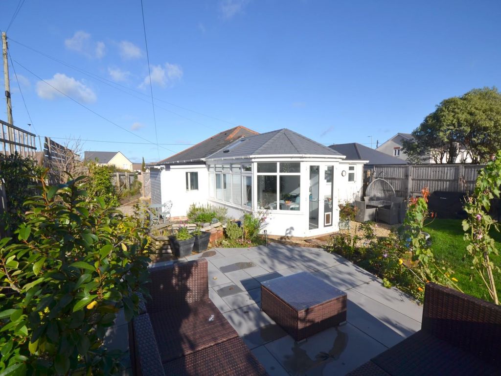 4 bed property for sale in London Road, Rockbeare, Exeter EX5, £475,000