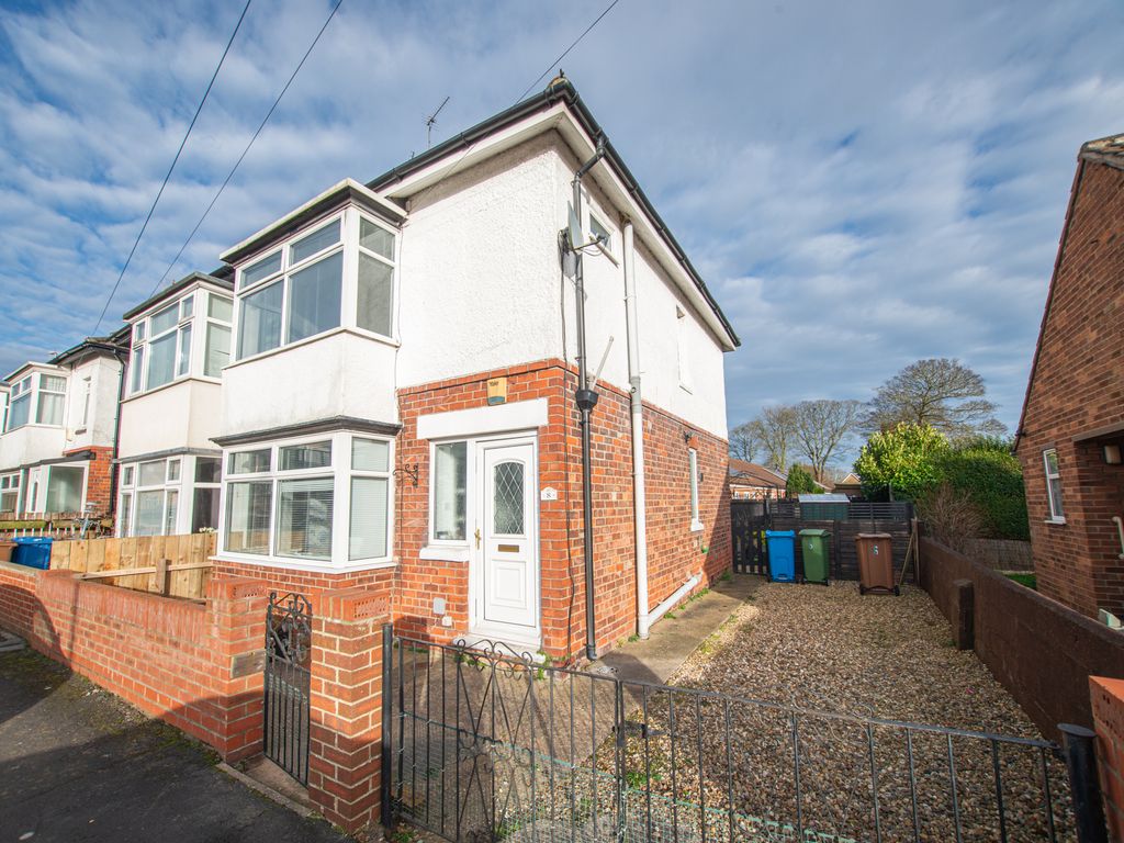 3 bed semidetached house to rent in Desmond Avenue, Hornsea HU18, £750