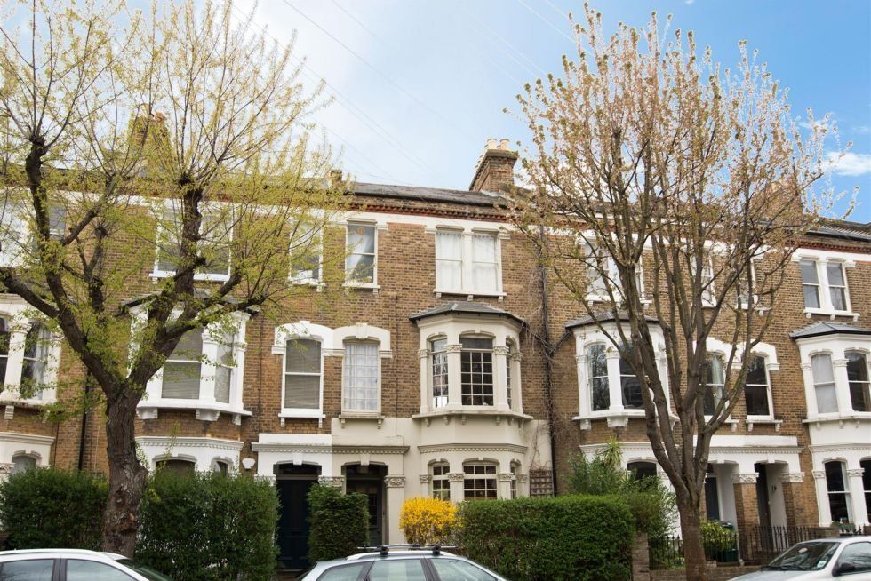 3 bed town house to rent in St. John's Villas, London N19, £2,275 pcm