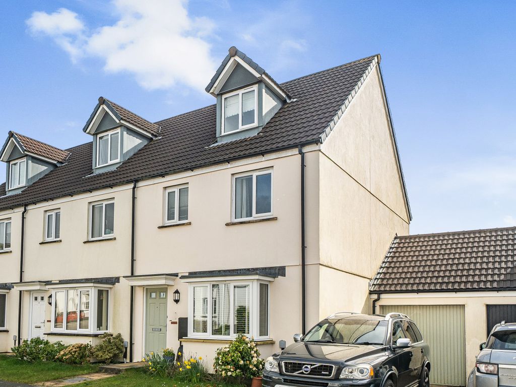 3 bed end terrace house for sale in Lantoom Way, Dobwalls, Liskeard