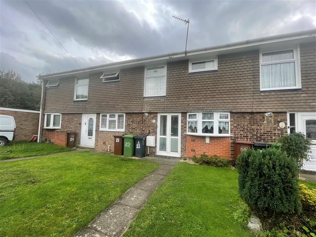 3 bed terraced house to rent in Johnson Road, Darlaston, Wednesbury