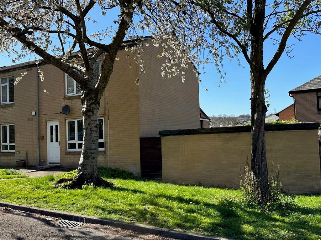 2 bed flat for sale in Old Park Road, Idle, Bradford BD10 Zoopla