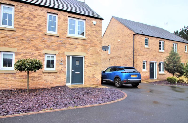 2 bed semidetached house for sale in Kingfisher Way, Ollerton, Newark