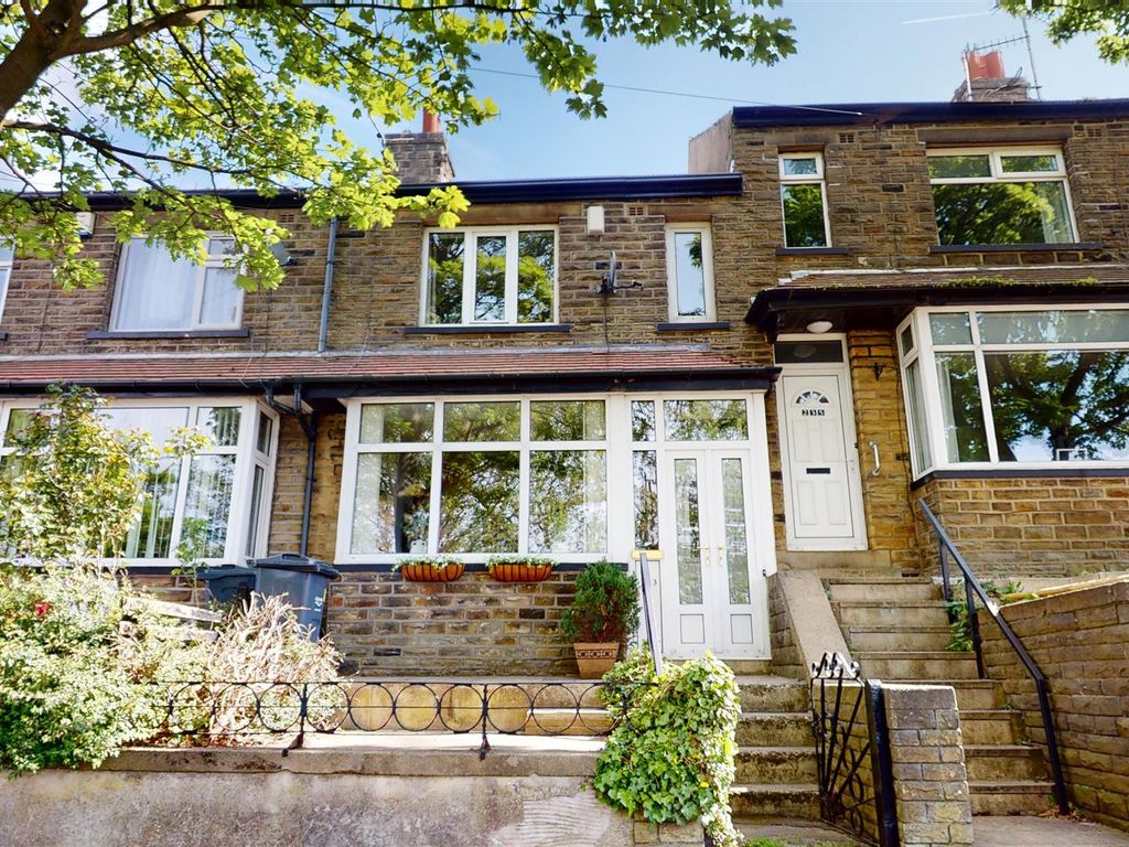 3 bed terraced house for sale in Claremount Road, Boothtown, Halifax
