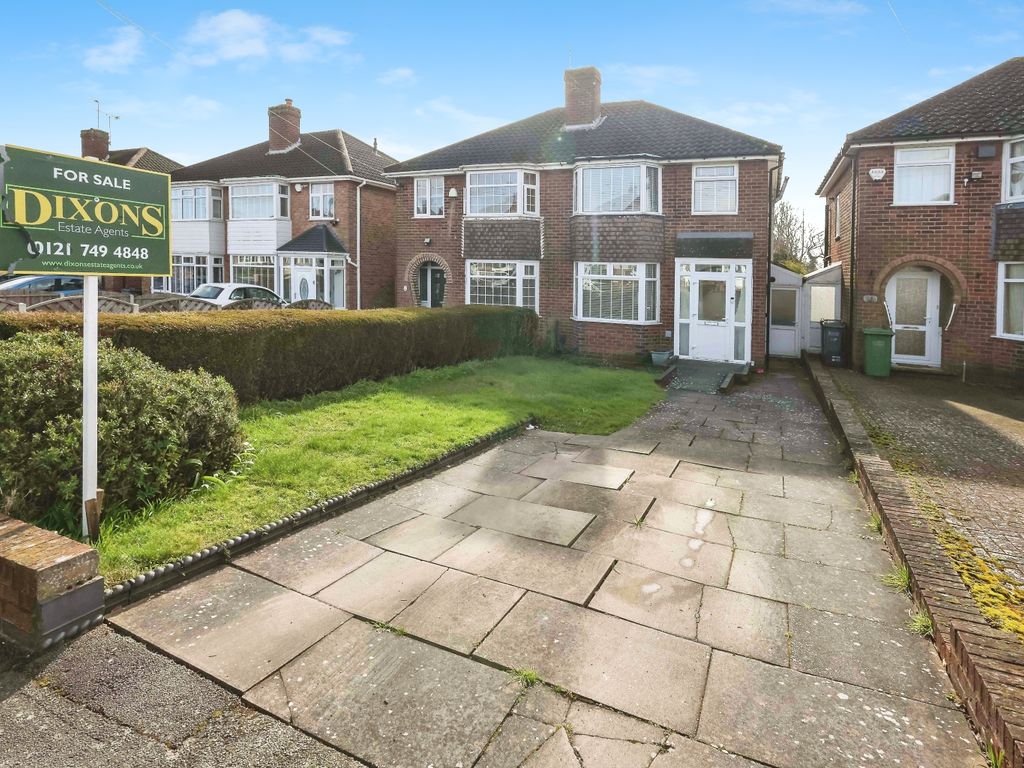 4 bed semidetached house for sale in Ronald Grove, Birmingham, West