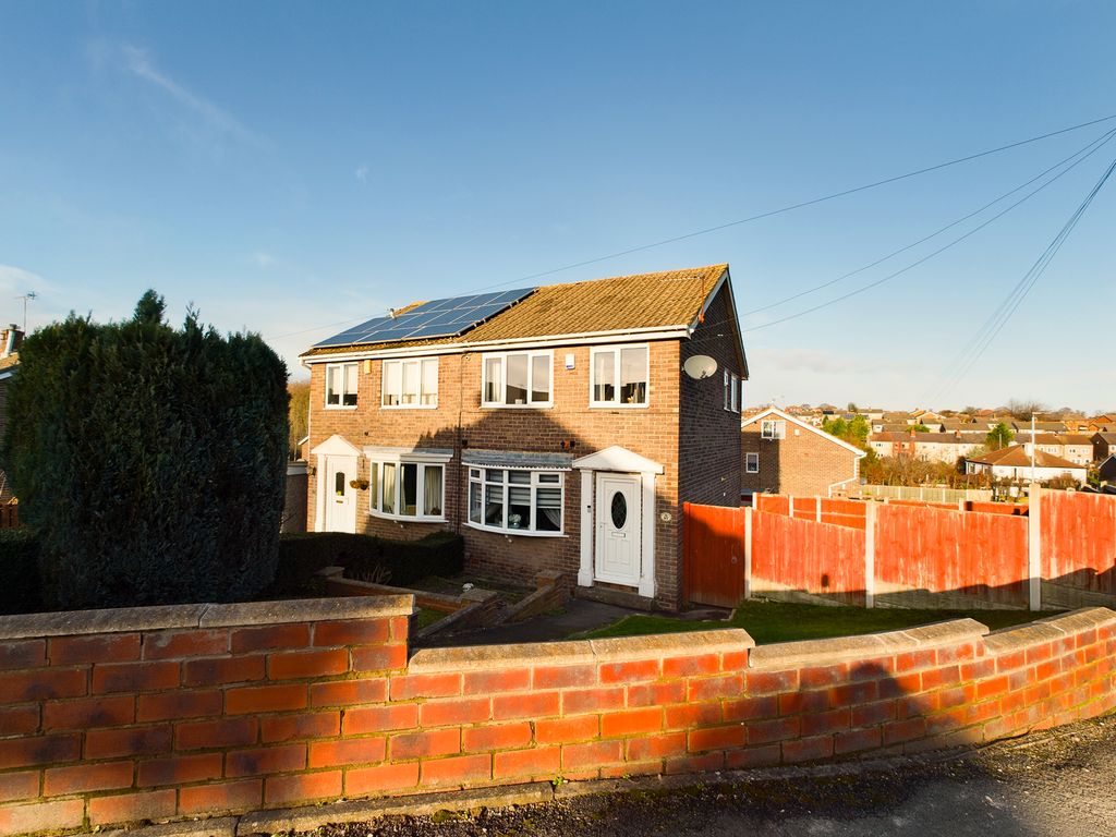 3 bed semidetached house for sale in Bexhill Close, Pontefract WF8