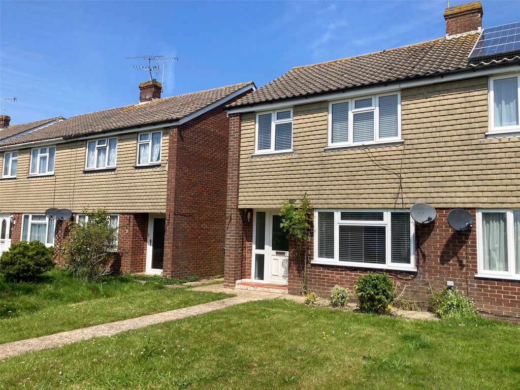 3 bed semidetached house to rent in Barnsite Close, Rustington, West