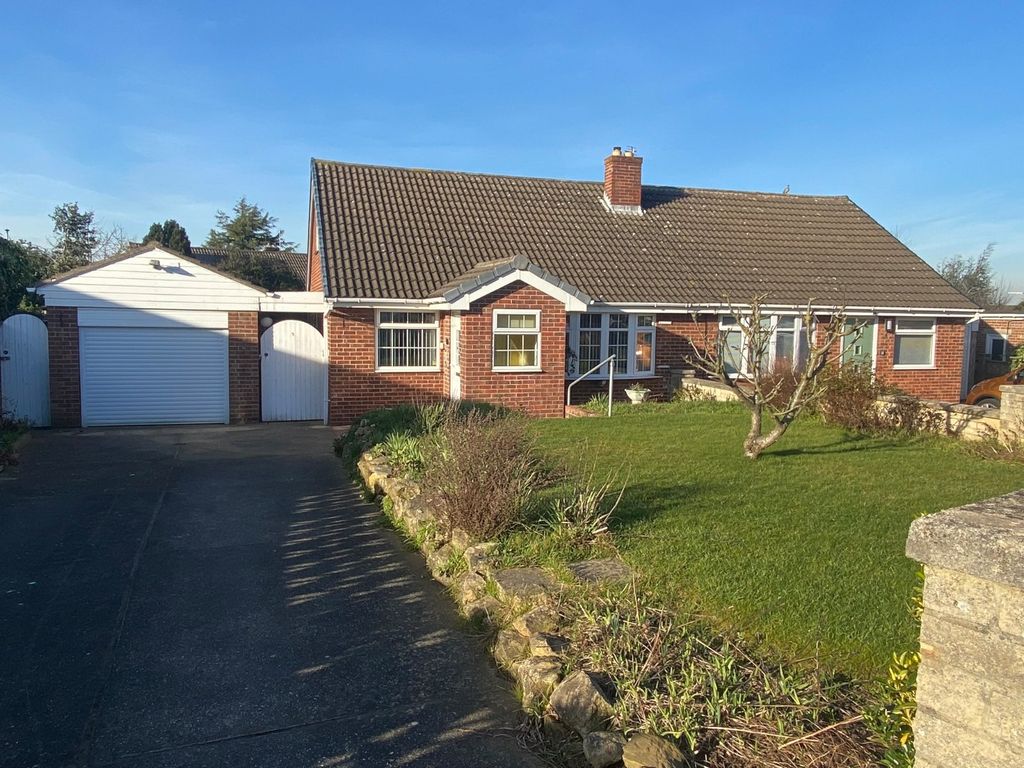 2 bed bungalow for sale in Packwood Close, Maltby, Rotherham, South