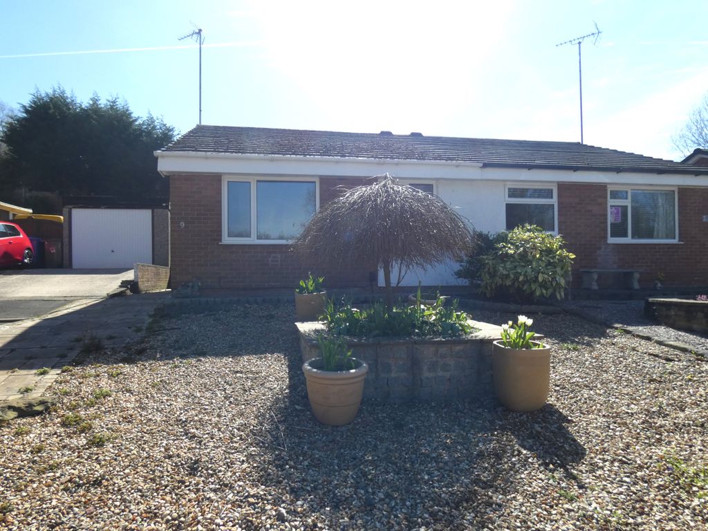 2 bed semidetached bungalow to rent in Carr Field, Bamber Bridge