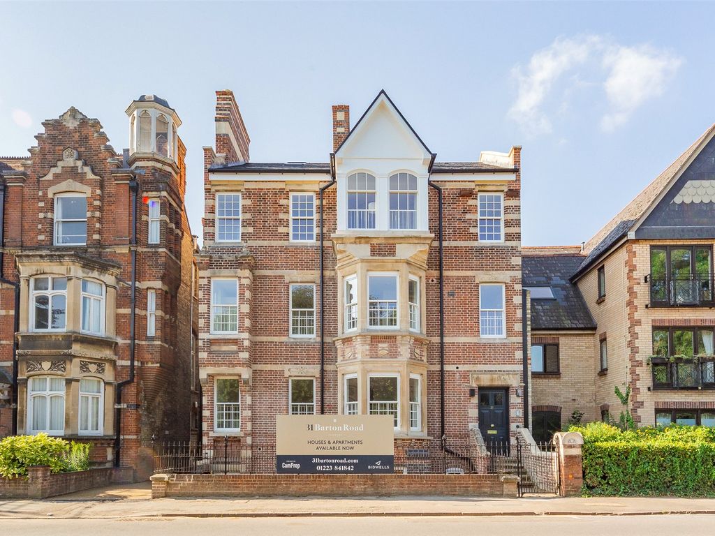 Barton Road Cambridge Cambridgeshire CB3  