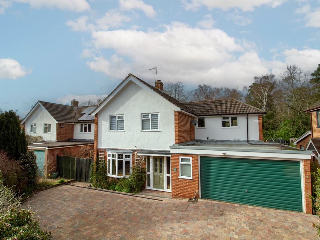 4 bed detached house for sale in Leawood Road, Fleet GU51 Zoopla
