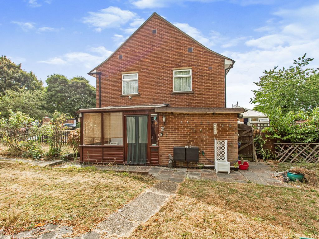 Seven Acres, Wickford SS11  