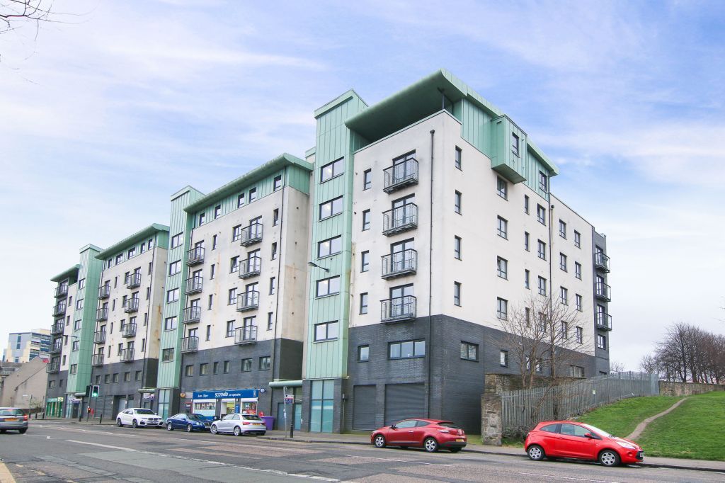 2 bed flat to rent in Lindsay Road, Edinburgh EH6, £1,350 pcm Zoopla