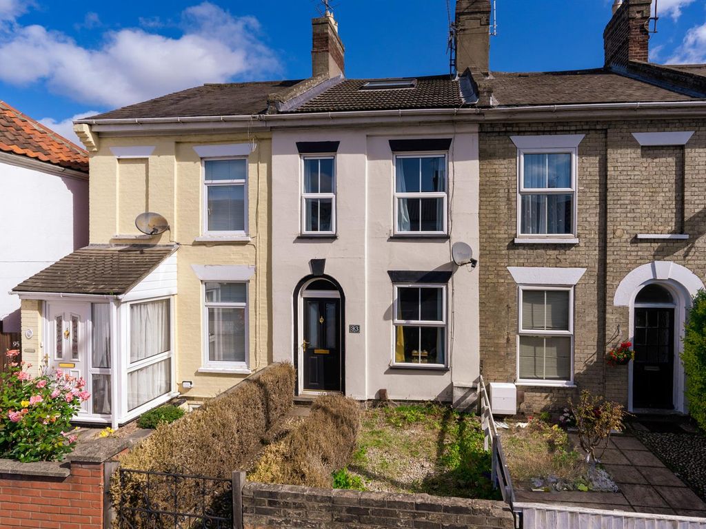 3 bed terraced house for sale in Dereham Road, Norwich NR2, £240,000