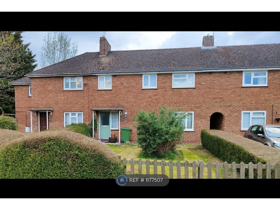 3 bed terraced house to rent in Mansell Close, Shenley Church End