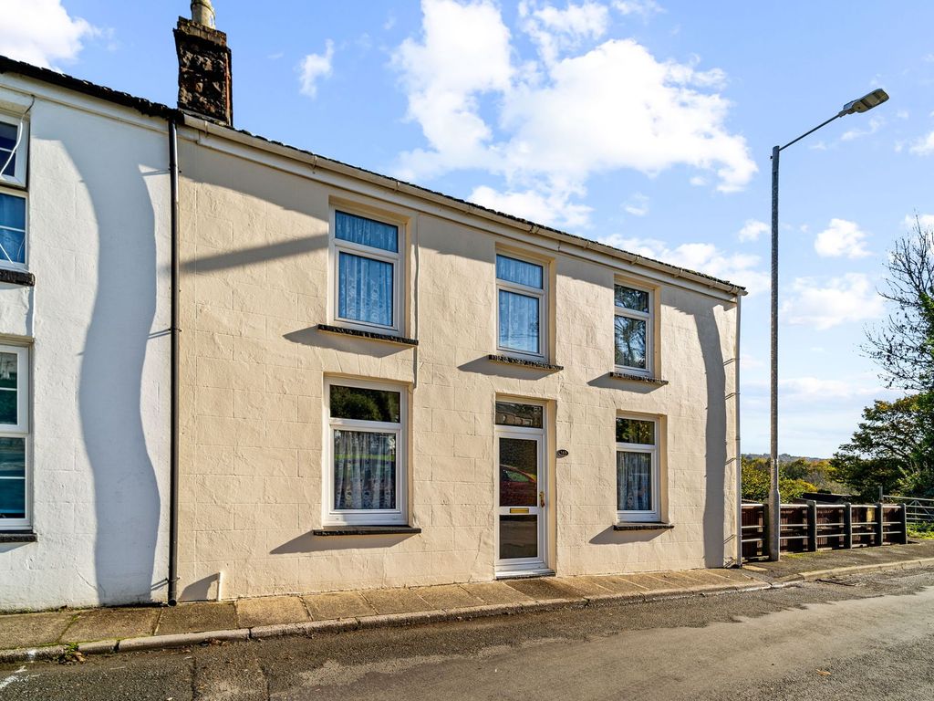 4 bed semidetached house for sale in Bridgend Road, Aberkenfig CF32, £