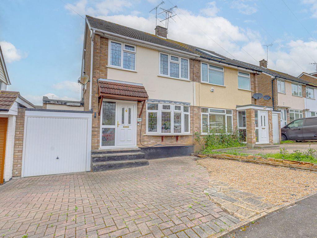New home, 3 bed semidetached house for sale in Roseberry Avenue