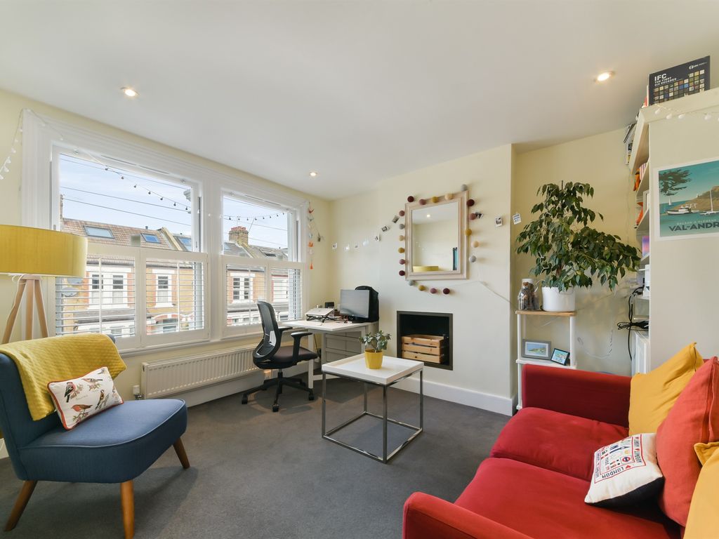 Smeaton Road, Southfields, London SW18  