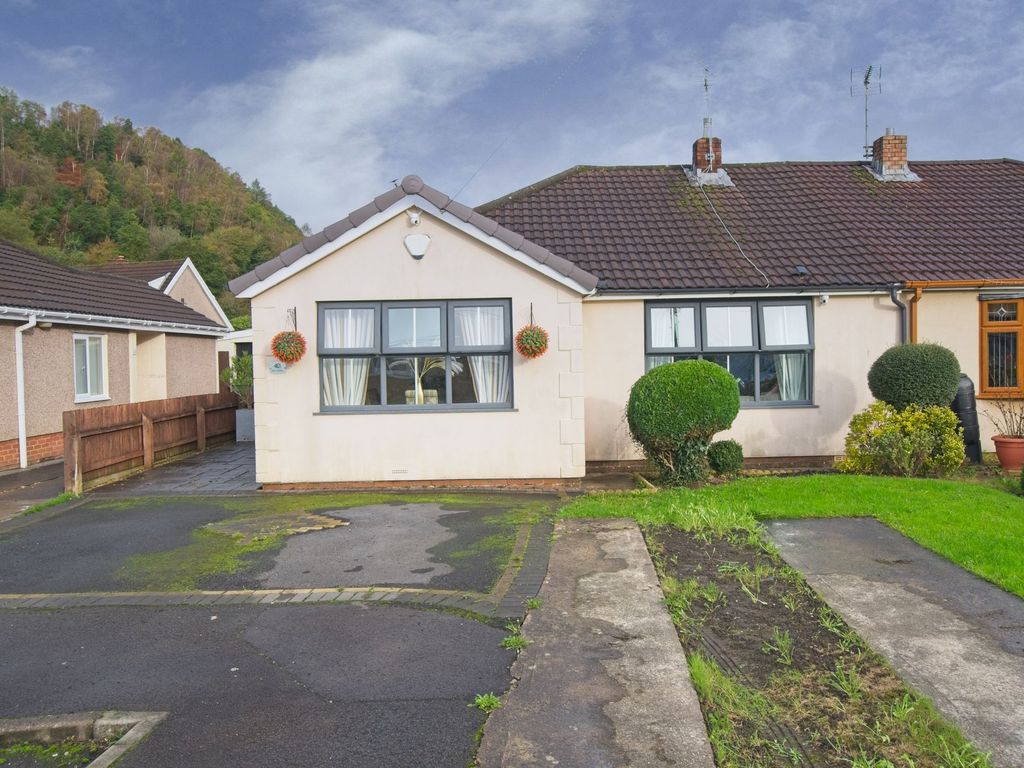 3 bed semidetached bungalow for sale in Glyn Llwyfen, Llanbradach CF83