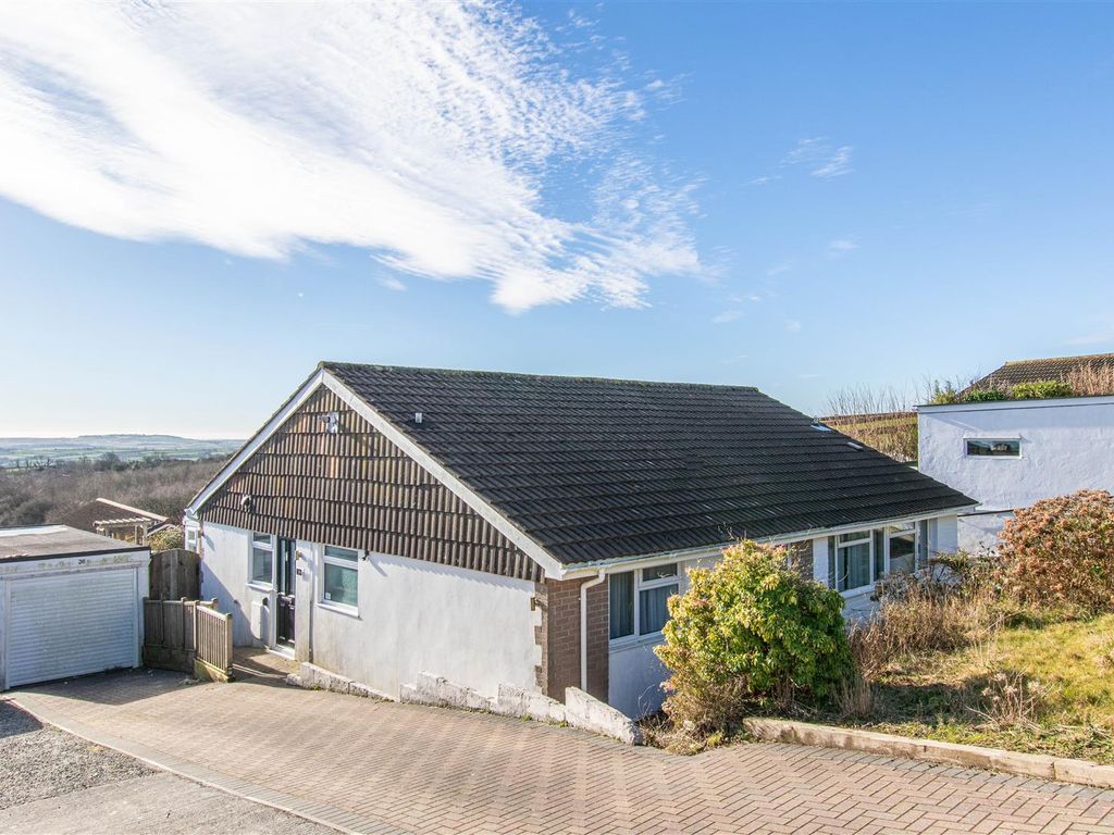 2 bed semidetached bungalow to rent in Glen Park, Pensilva, Liskeard