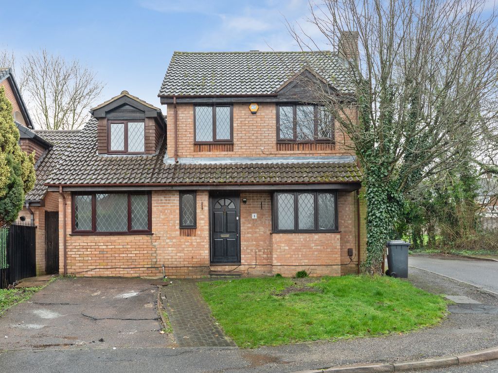 4 bed detached house for sale in Retford Close, Borehamwood, Shenley