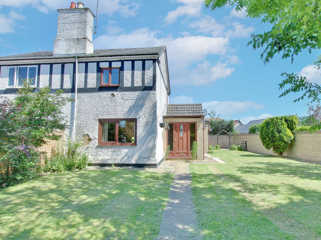 3 bed semidetached house to rent in Holywell, St. Ives, Huntingdon