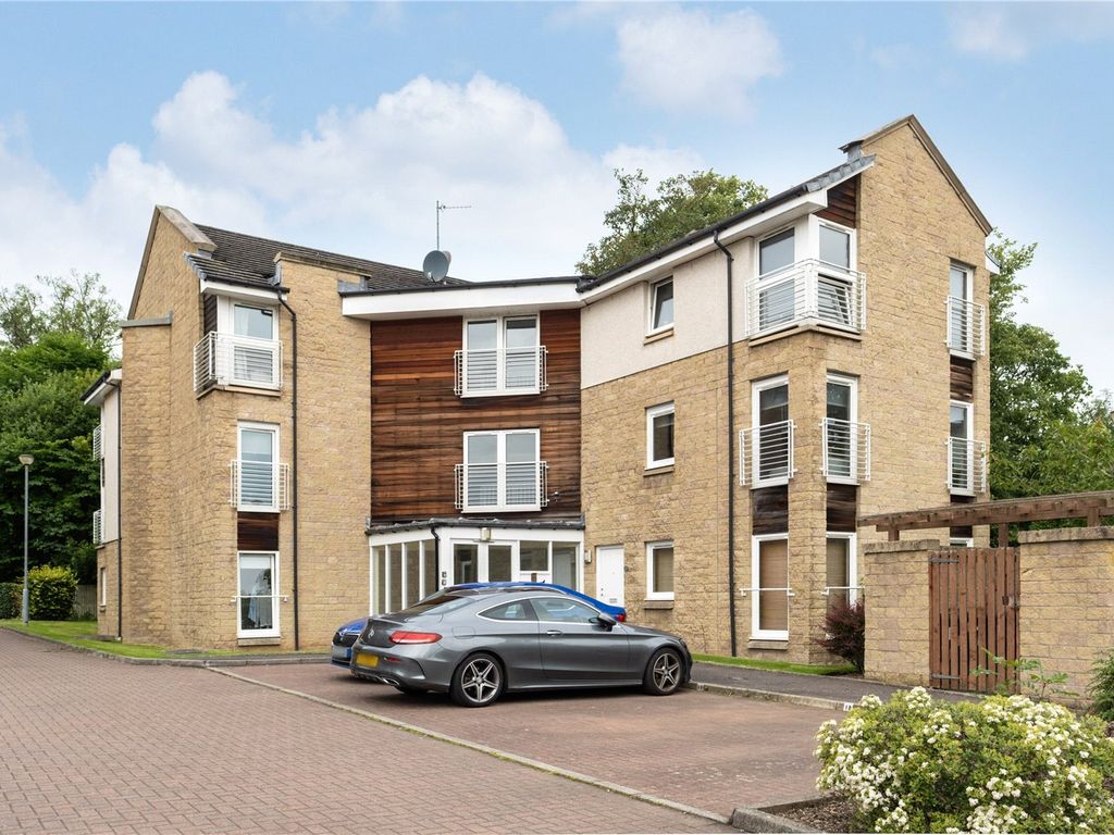 2 bed flat for sale in Woodburn Park, Hamilton ML3, £135,000 Zoopla