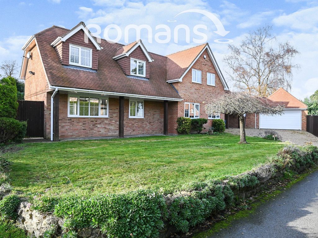 5 bed detached house to rent in Popeswood Road, Binfield, Bracknell