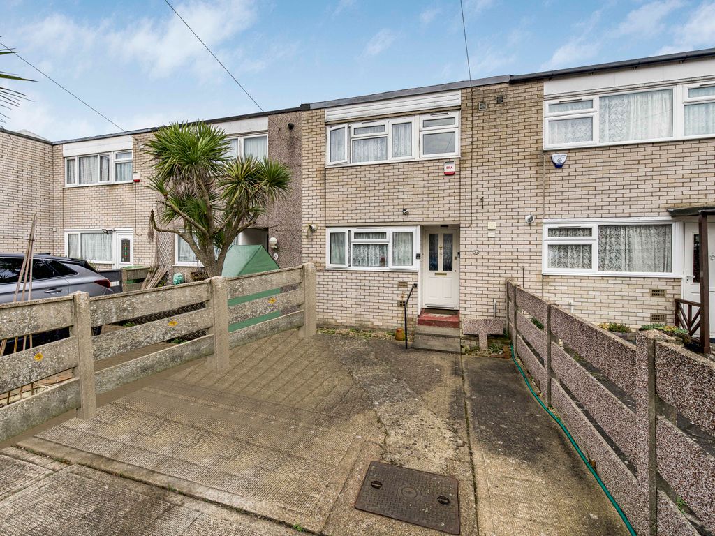 3 bed terraced house for sale in Leybourne Road, Hillingdon, Middlesex