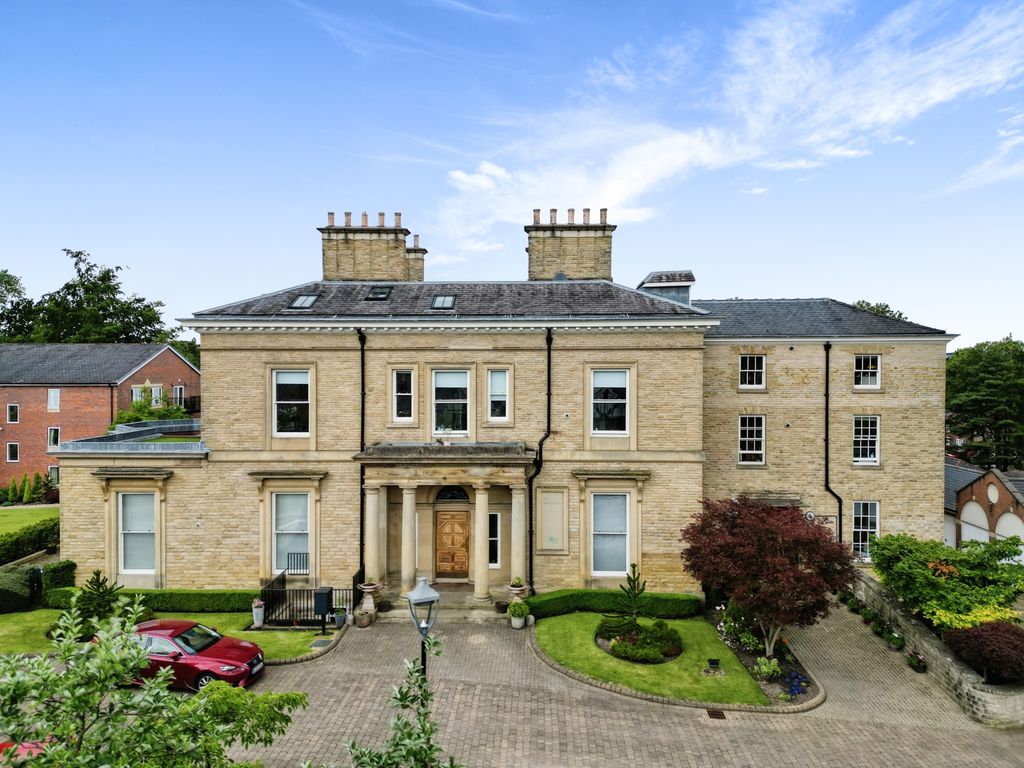 2 bed flat for sale in The Residences, Scholes Lane, Prestwich M25, £