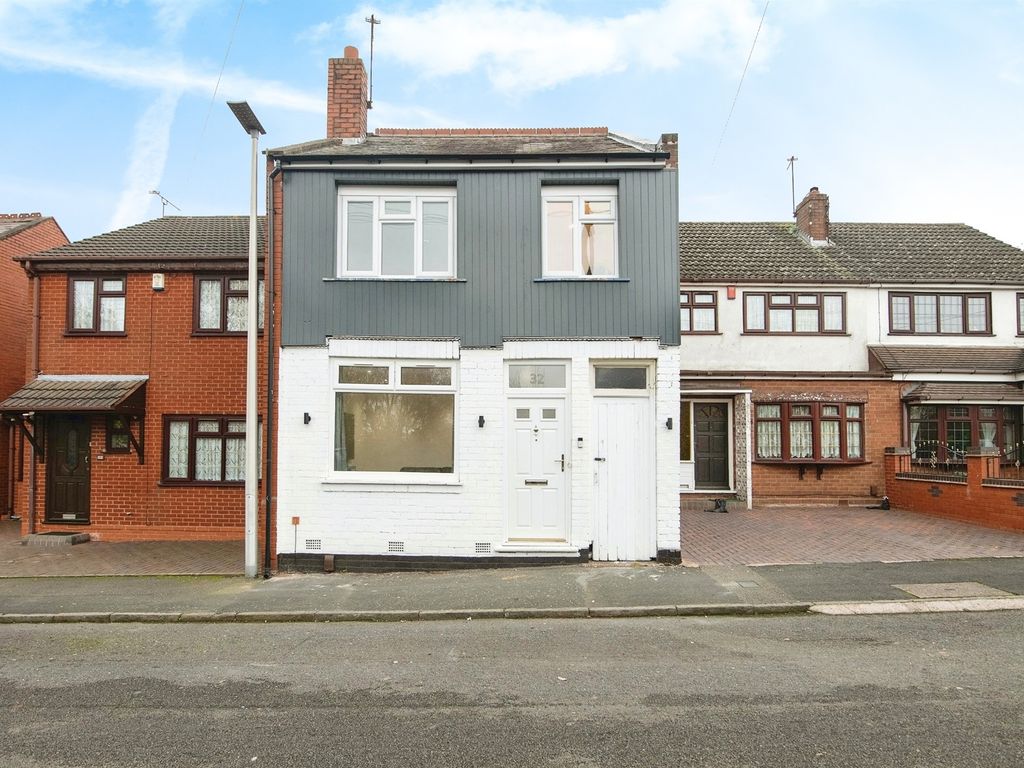 4 bed detached house for sale in Railway Street, West Bromwich B70, £