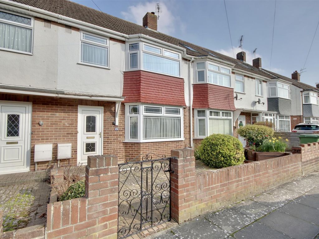 3 bed terraced house for sale in Kinross Crescent, Drayton, Portsmouth