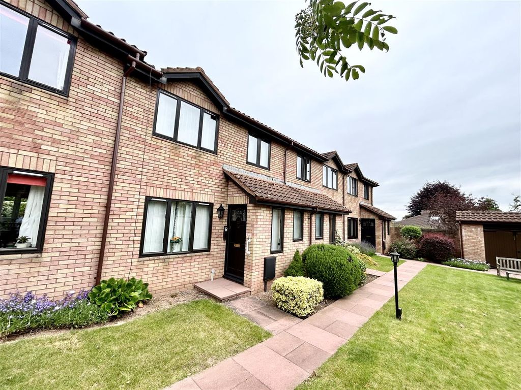2 bed terraced house for sale in Brook Farm Court, Belmont, Hereford
